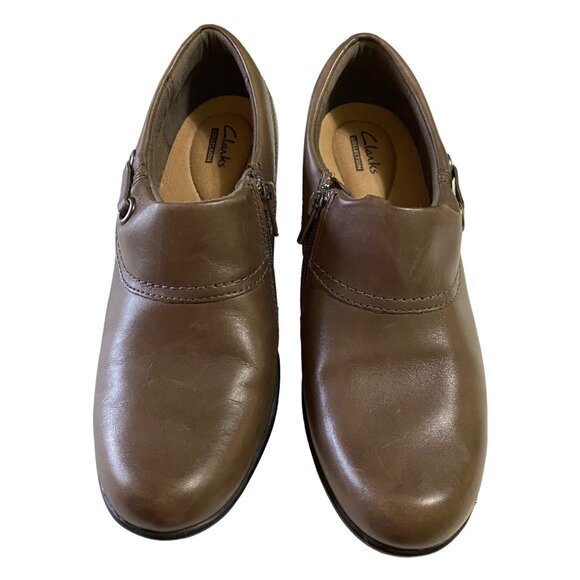 Clarks Genette Danby Chunky Heel Side Zip Shoes Womens Size 8 Brown Academia - Picture 2 of 6